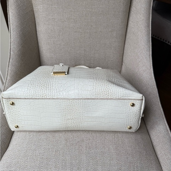 Iacucci Elegant Cream Croc-Embossed Satchel - Picture 2 of 7